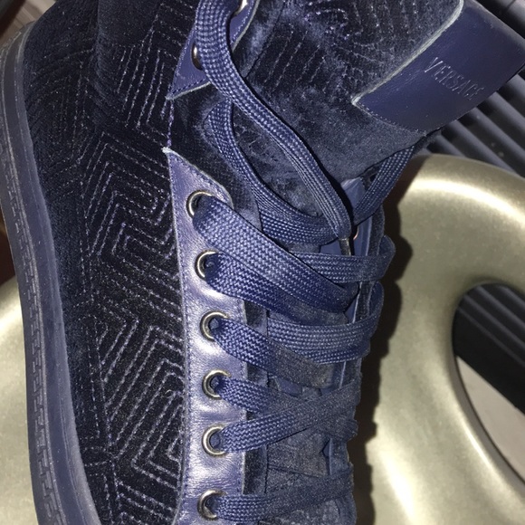 Men’s Versace tennis shoes - Picture 4 of 4